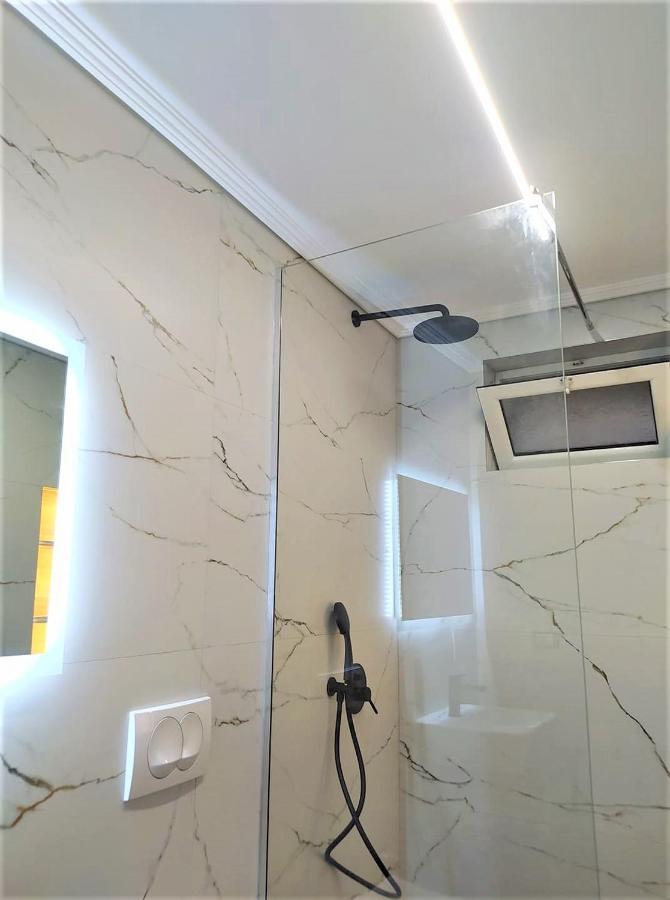 Lighting Jasminum Apartment Sarande Exterior photo